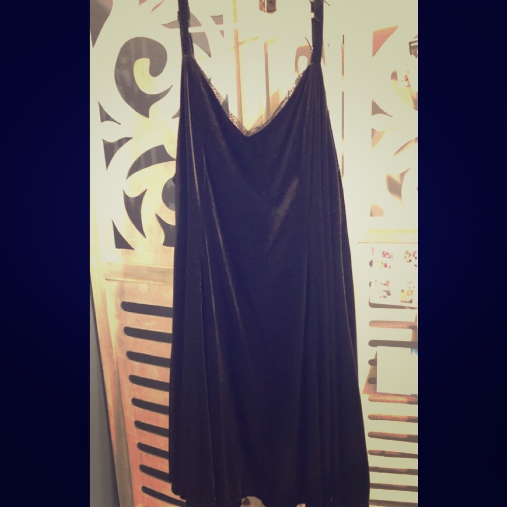 Torrid black velvet dress plus size 1